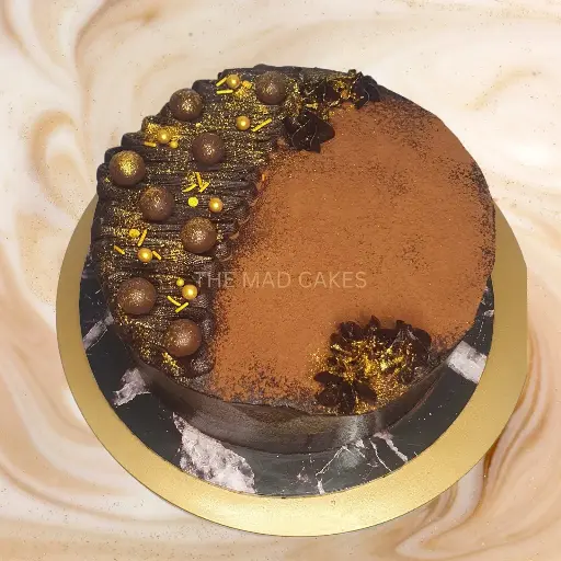 Decadent Chocolate Cake⭐